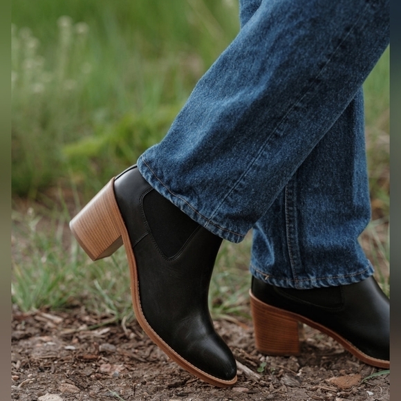 Jenni Kayne Leather Frankie Chelsea Ankle Boot Msrp $595 Women's Size 37 = US 7 - Picture 3 of 14